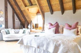 Bailiffs Cottage - Colchester - 1