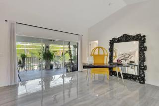 Privacy Pool Gulf Access and Luxury - 2