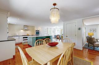 Blissful Island Haven - 4