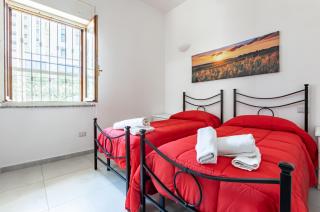 Comfy Apartment close to the Station with Courtyard - Cagliari - 0