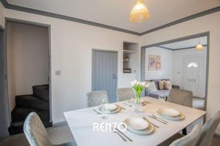 Bright and Warm Home in Lincoln by Renzo, Free Wi-Fi, Perfect for Staycations! - Lincolnshire - 3