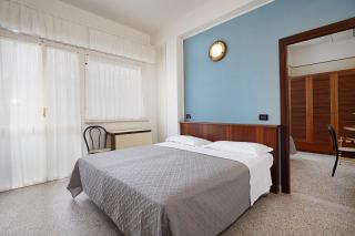 Hotel Avana Fronte Mare - Riccione - 7