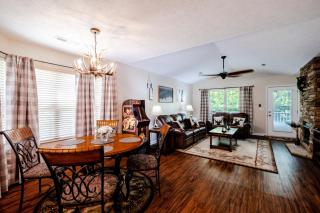Creekside Cottage by Eden Crest - 1