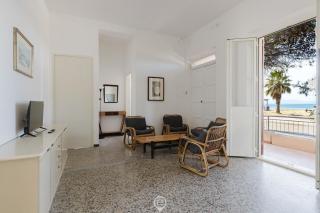 Beachside Apartments - Vista - Torre Grande - 2