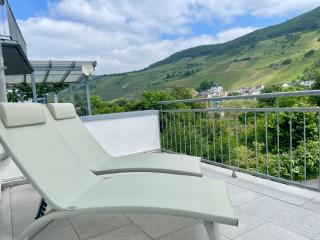 DAS AMBIENTE II - Neu - stilvoll - komfortabel - barrierefrei- eigener Zugang zum Moselufer - 5 Min zur Altstadt - Zell an der Mosel - 9