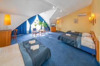 Corvin Hotel Budapest Sissi Wing - Budapest - 2