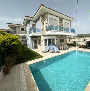 Çeşme Alaçatı'da günlük kiralık havuzlu villa - Çeşme - 3