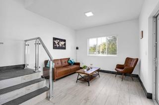 Biscayne Park Villas 15400 - 3