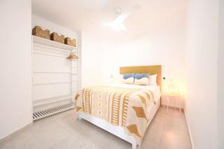 Burgos, terrace, parking by 10ToSea - Fuengirola - 6