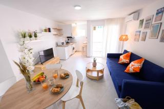 Burgos, terrace, pool, parking by 10ToSea - 3