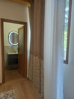 Guesthouse Alberti Llogara - Shalë - 3