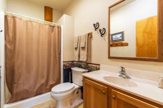Outlaw Inn - 8