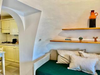 Trulli Duomo di Calce - Alberobello - 1
