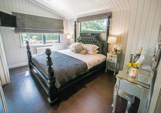 Broadoaks Boutique Country House - 0