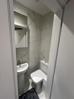 Small Studio in Central London - 4