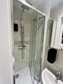 Small Studio in Central London - 3