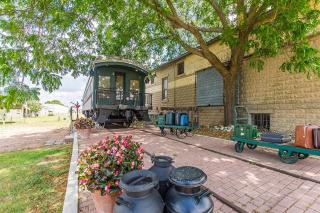Pullman Train Car - Fredericksburg - 0