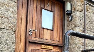 Penthouse 3 - Spacious Harbourside Apartment with Stunning Sea Views - Penzance - 6