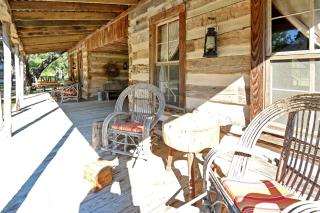 AB Butlers Dog Trot - Cumberland River Suite - Fredericksburg - 8