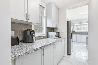 Luxurious Retreat Modern Gem - 5