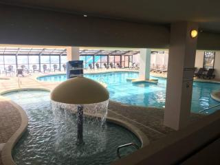 Central Beach Condo 6 Queen Beds on BR 2nd floor, Huge Belcony - Myrtle Beach - 7