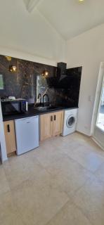 Studio folelli entre le centre et la plage - 7