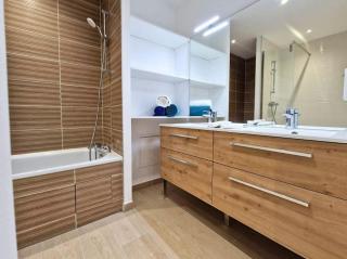 Sublime appartement 4 étoiles neuf T3 àPuteaux 61m2 proche La Défense, 10m2 de terrasse avec magnifique vue - 2