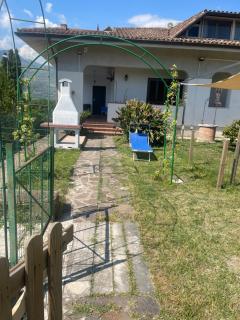 Villa Lidia & Attico degli artisti, free pets , giardino recintato e attrezzato - Minturno - 4
