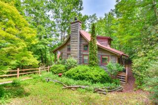 Rustic Cabin with Porches 8 Mi to Tallulah Gorge! - Tiger - 0