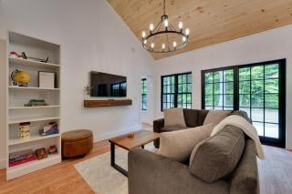 Secluded Wilmington Cabin Fire Pit and Grill - Wilmington - 8