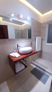 Hermoso apartamento con vista al mar y la ciudad - La Romana - 8