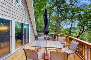 RelaxAwhile Cabins-HideAway Hollow - 3