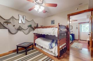 RelaxAwhile Cabins-HideAway Hollow - 8