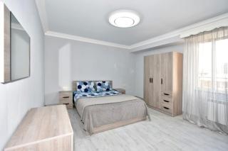 LUXURY Spacious apartment ON Saryan Street.Centre - Erevan - 1