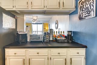 Updated Resort Condo, Walk to Myrtle Beach! - Myrtle Beach - 1