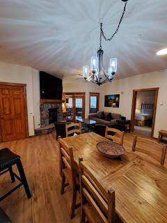 Beautiful 2BR in River Run - Kids Ski Free! condo - 9