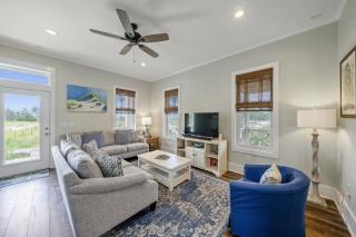 Holliday House - 9