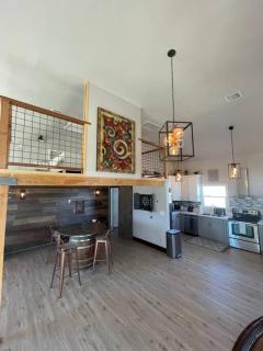 Off the Grid Family Home and Barn Sleeps 12 with Gameroom - 7