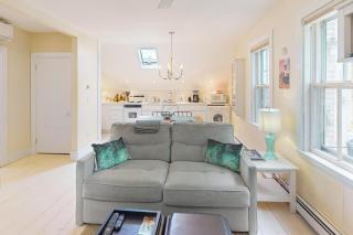 Central Coastal Apartment - Provincetown - 8