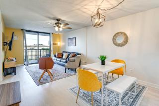 Updated Resort Condo, Walk to Myrtle Beach! - Myrtle Beach - 4