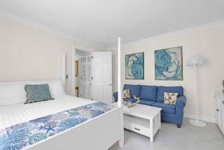 Wave Song - Stunning apartment on beach with pool - 3