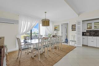 Wave Song - Stunning apartment on beach with pool - 5