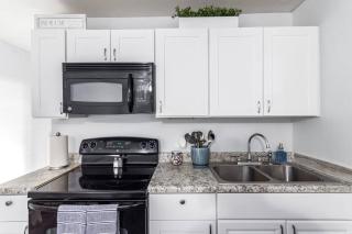 The Cutest Little Studio, Free Parking, Tempe - 6