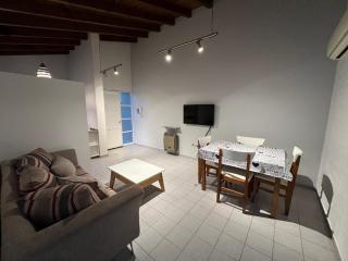 Excelente ubicación departamento planta baja - Rivadavia - 5