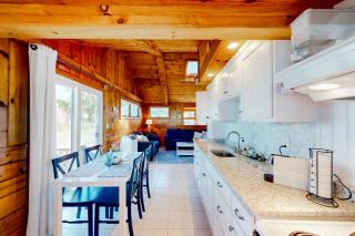 Glendon Beach Getaway - Dennis - 3