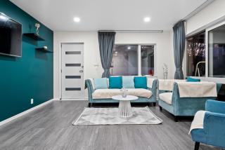 Lux 4 Bedroom in Auckland with Spa and Light Breakfast - 7