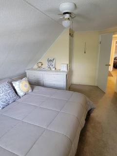 Million Dollar lake views! 4 bed Cottage sleeps 6-8 - 2