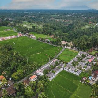 Asvara Villa Ubud by Ini Vie Hospitality - Ubud - 0