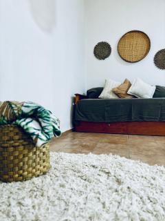 Departamento céntrico con cochera y patio con churrasquera - 3