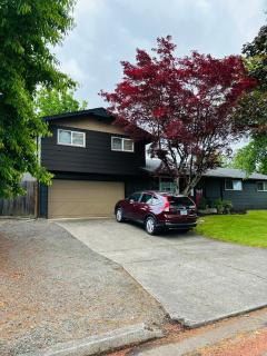 Emerald City 3 Bedroom 1 bath Home - Eugene - 9